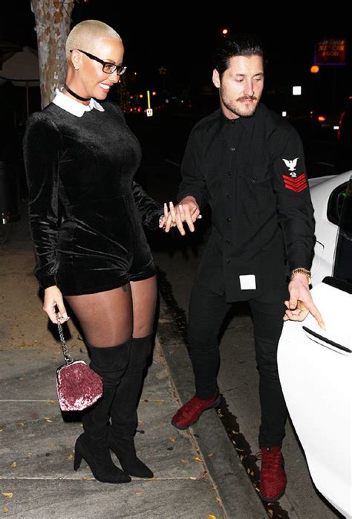 Amber Rose & Val Chmerkovskiy Romance — ‘Can’t Keep Hands Off Each Other’ – Hollywood Life