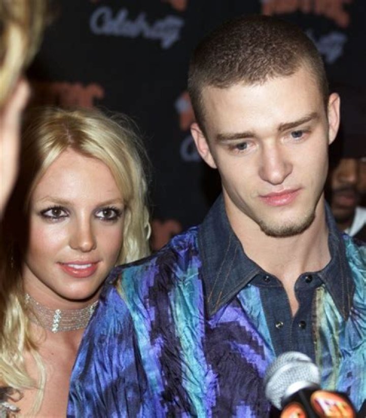 Britney Spears Shares Throwback Photos Of Herself & Justin Timberlake – Hollywood Life