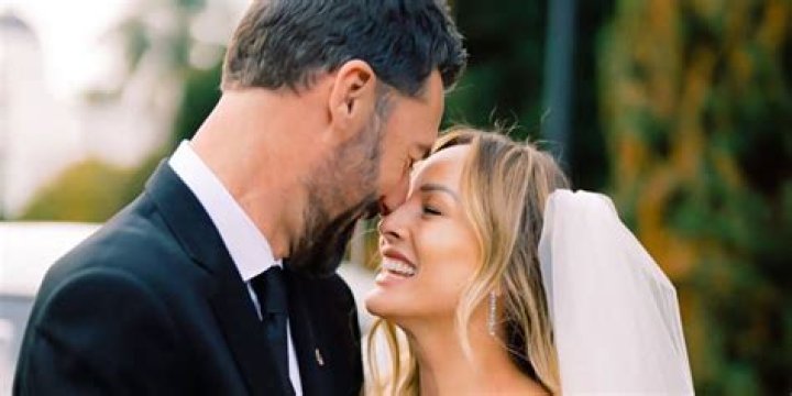 Chris Harrison Teases An ‘Extraordinarily Different’ Season Of ‘The Bachelorette’: Clare ‘Knows What She Wants’