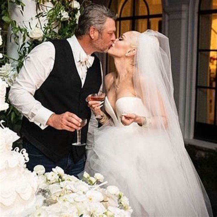 Gwen Stefani’s One Requirement For Blake Shelton Wedding Revealed – Hollywood Life