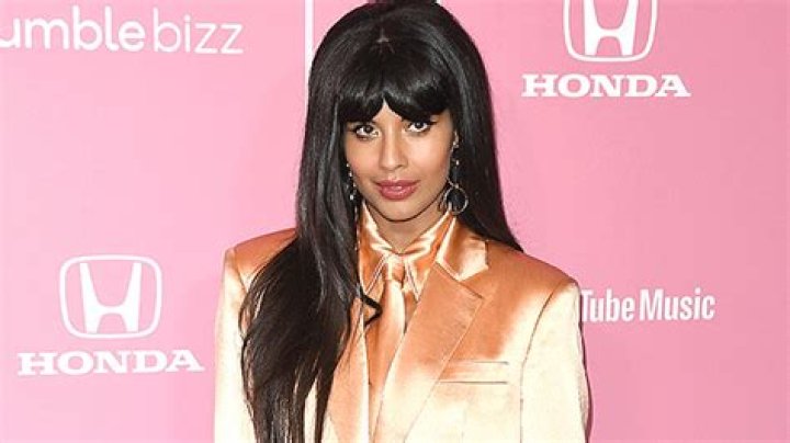 Jameela Jamil Accuses Body Shamers Of ‘Bullying’ Teen Pop Star Billie Eilish: ‘The Lows’ We’ve ‘Stooped To’