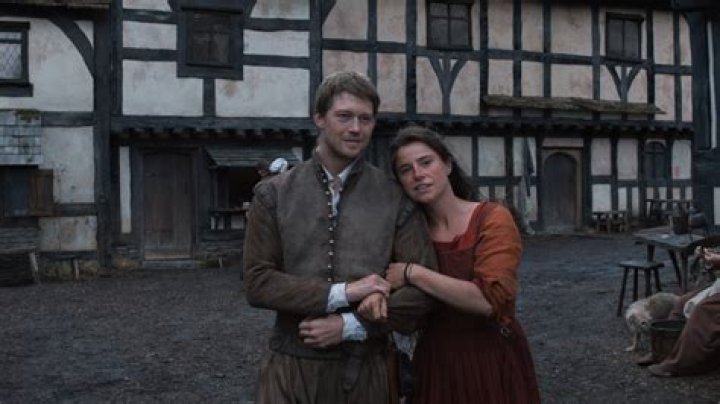 Joe Alwyn: See Photos Of The British Actor