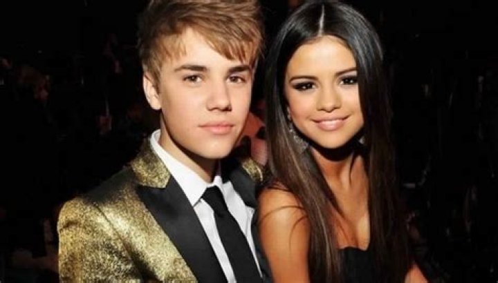 Justin Bieber Using ‘Old Tricks’ To Get Selena Gomez’s Love Again