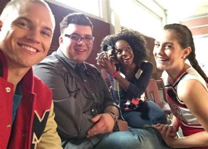 [PICS] ‘Glee’ Season 6 Cast — New Kids Added To McKinley High: Photos – Hollywood Life