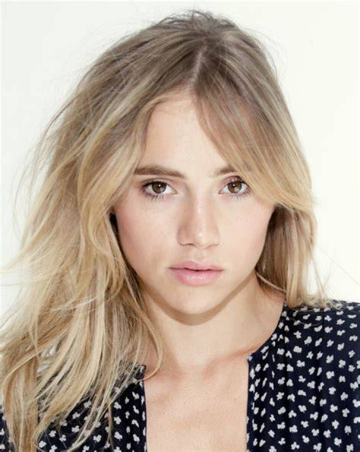 Suki Waterhouse Celebrity Profile – Hollywood Life
