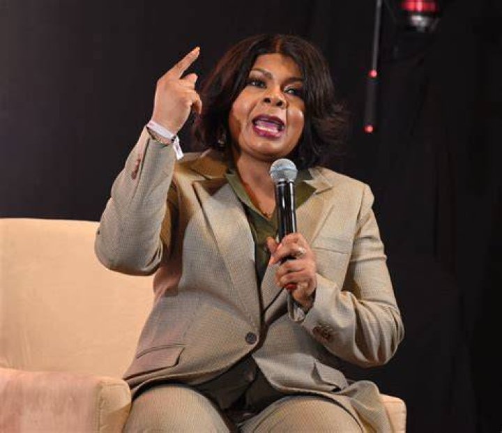 Who Is April Ryan? Facts About Correspondent & Author – Hollywood Life